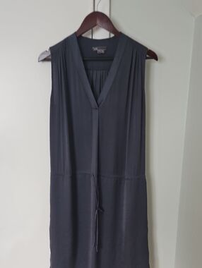 Vince Sleeveless V-Neck Drawstring Tunic - Charcoal